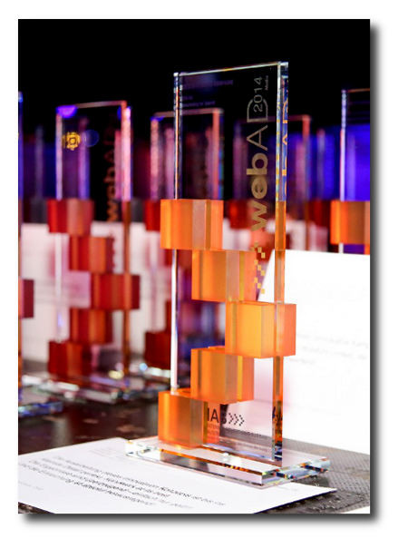 Glaspokale mit Gravur, Glastrophäen, Glasawards, 3D Foto Glasgravur, Pokale:  WebAD