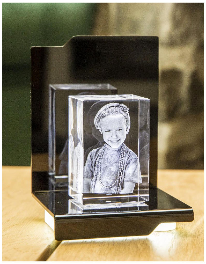 Glaspokale mit Gravur, Glastrophäen, Glasawards, 3D Foto Glasgravur, Pokale:  3D Beleuchtung Light 9