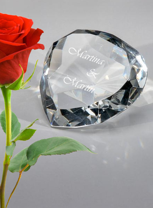 Glaspokale mit Gravur, Glastrophäen, Glasawards, 3D Foto Glasgravur, Pokale:  Herz-Glasdiamant
