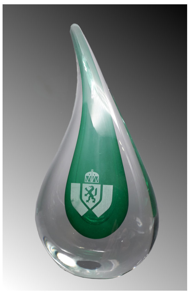 Glaspokale mit Gravur, Glastrophäen, Glasawards, 3D Foto Glasgravur, Pokale:  Glasskulptur Turmalin-2